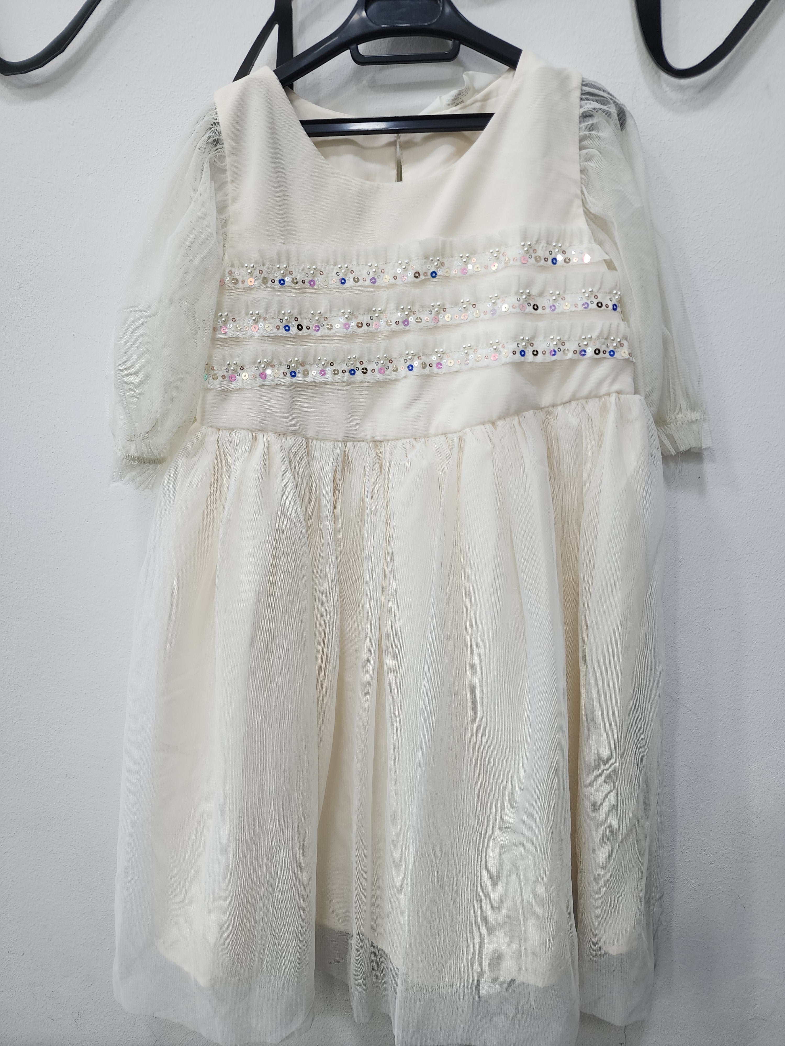robe de fête pour fille de couleur crème