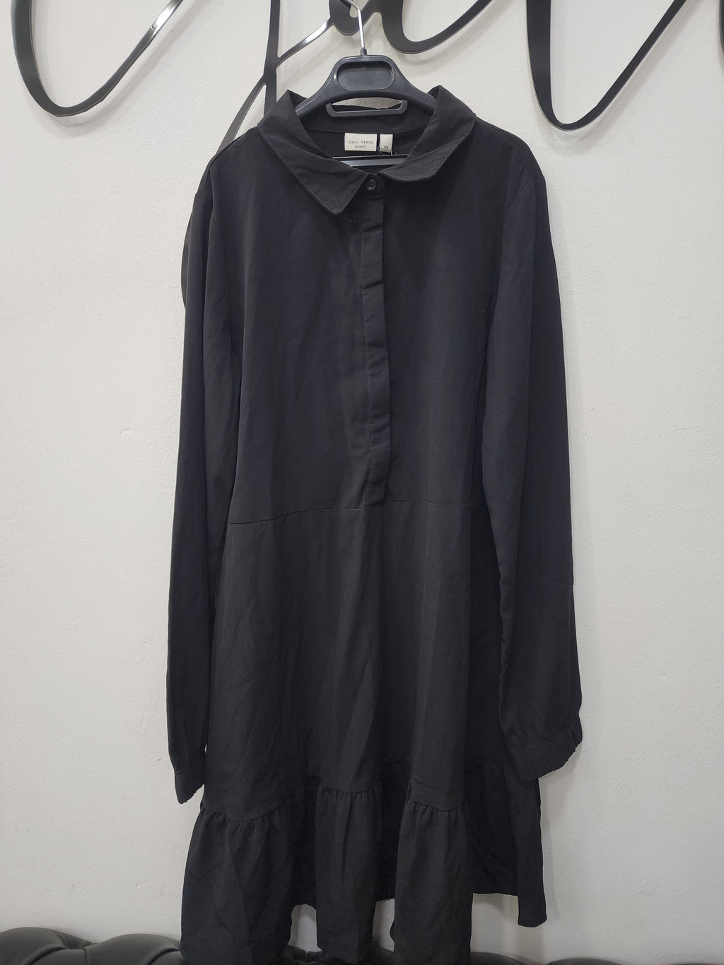 robe chemise noire à manches longues