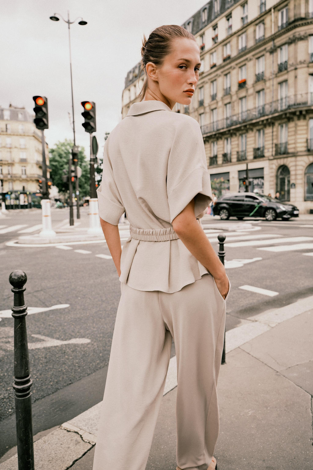 Ensemble beige demi manche avec ceinture - Zara